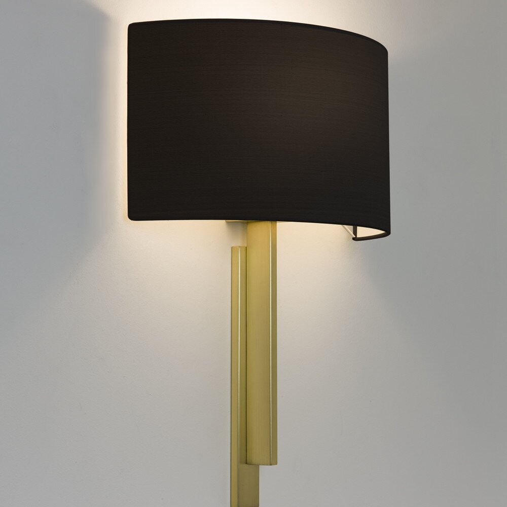 Modische Tate Wandleuchte in Messing-Matt ohne Schirm