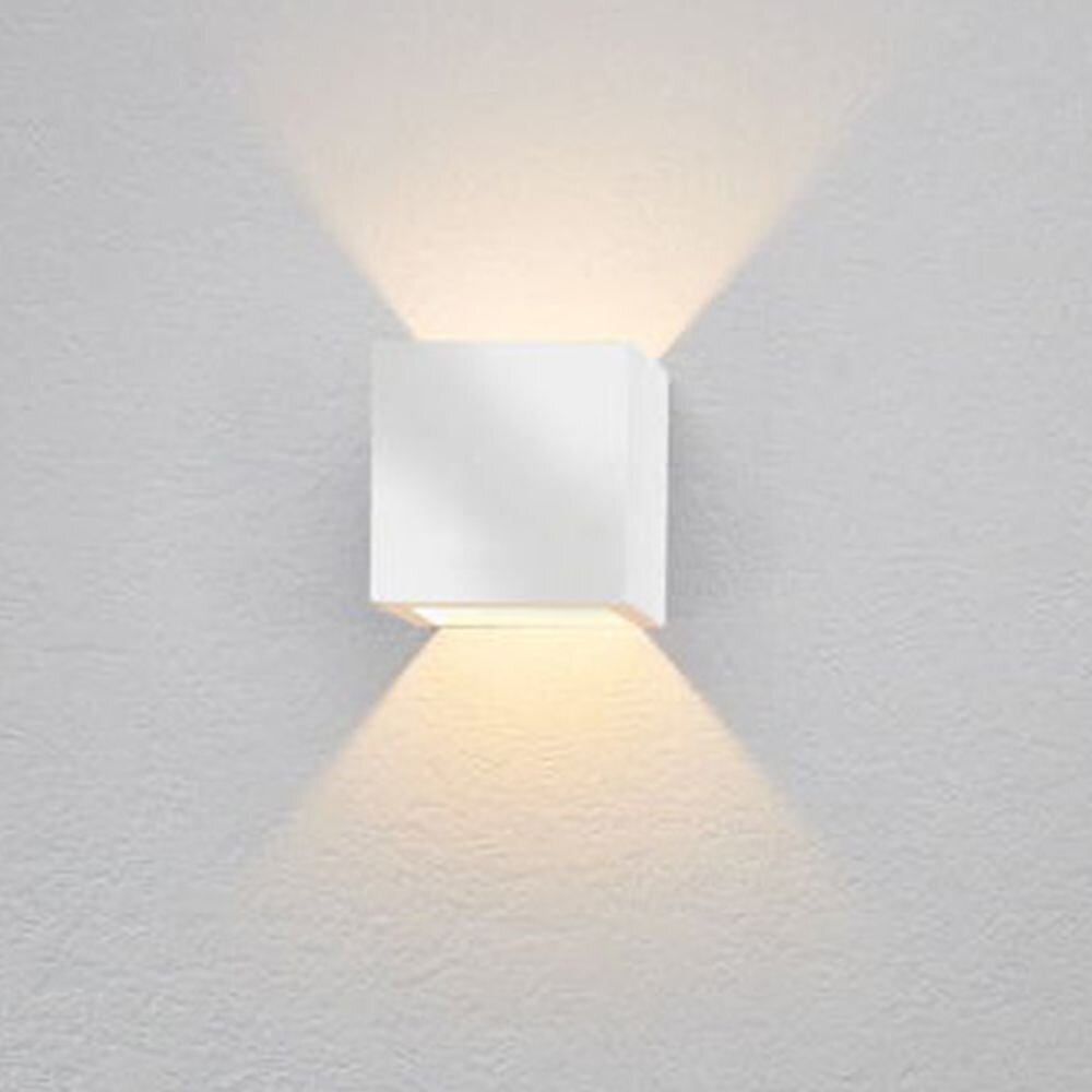 famlights | LED Wandleuchte Cube Aluminium in Silber