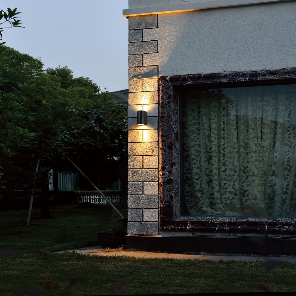 LED Außenwandleuchte in Schwarz und Transparent 2x 4W 690lm GU10 IP44 rund