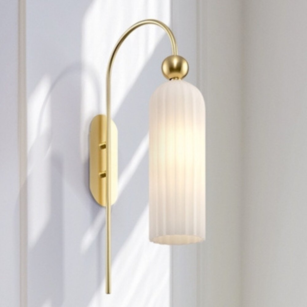 Wandleuchte Antic in Beige-matt und Gold E14