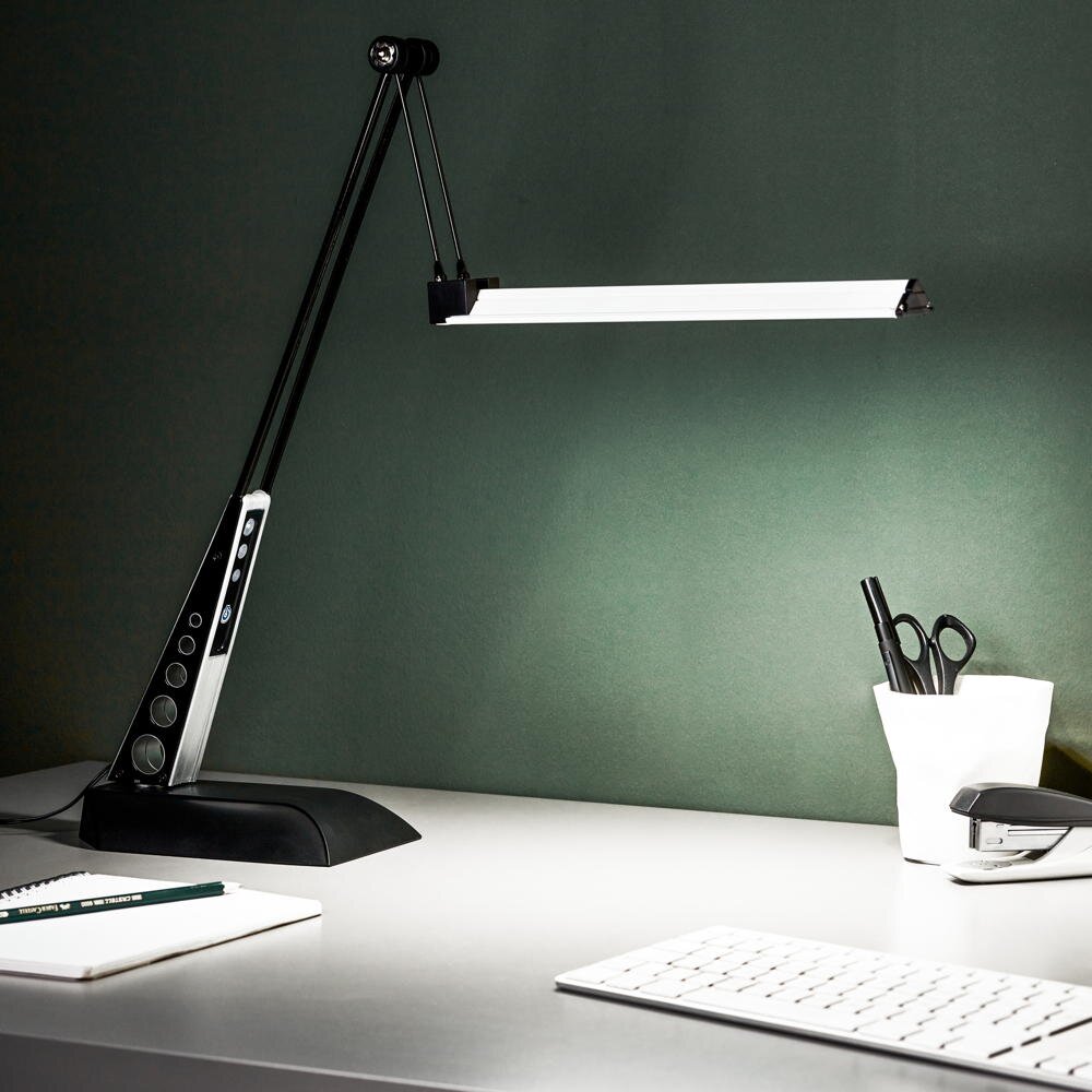 LED Tischleuchte Jaap in Schwarz und Chrom 10W 830lm günstig online kaufen